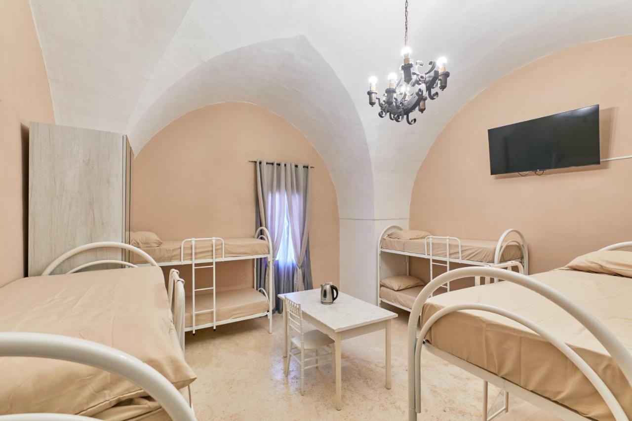 Made First Rooms Gallipoli Bagian luar foto