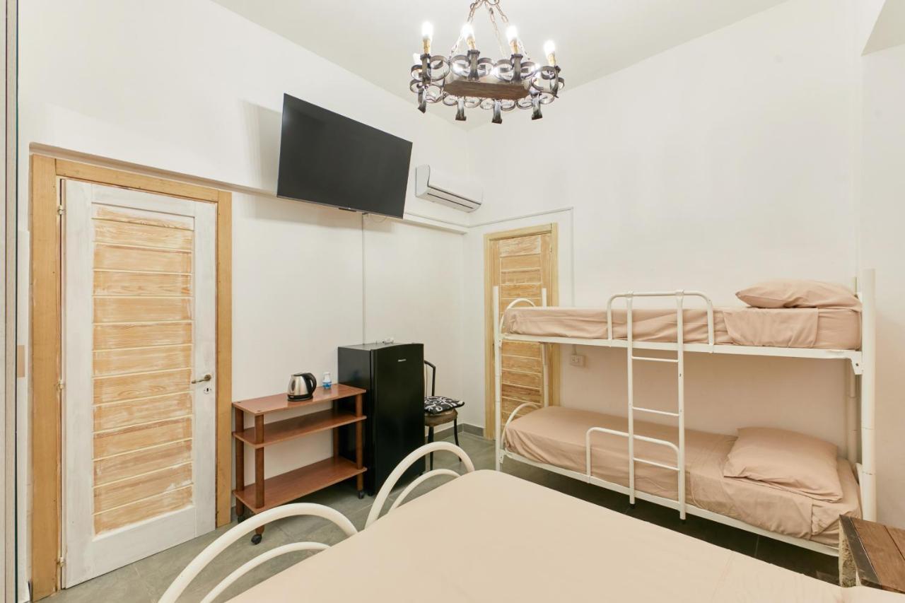 Made First Rooms Gallipoli Bagian luar foto